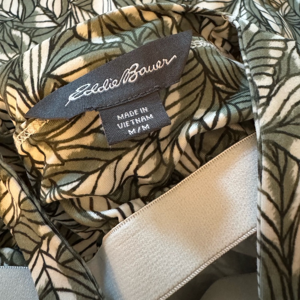 Eddie Bauer Green Leaf Pattern Top - image 3